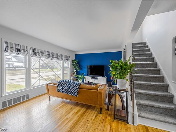 4th image of 3752 Wallingford Rd