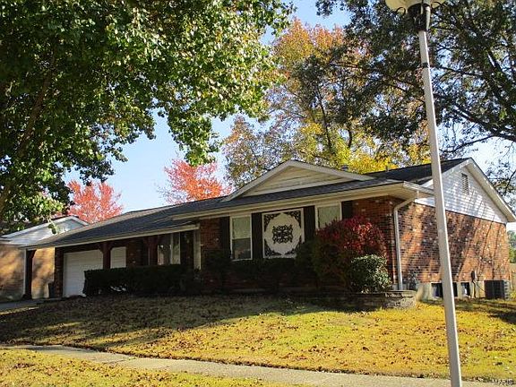 2nd image of 3836 Argonne Forest Dr