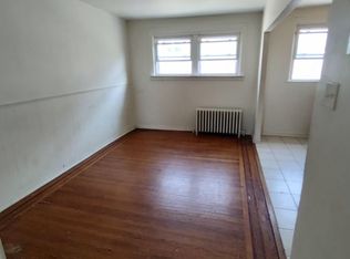 7129 Clover Ln, Upper Darby, PA 19082