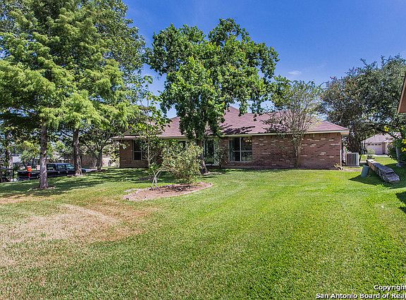 5th image of 4004 Oak Ct