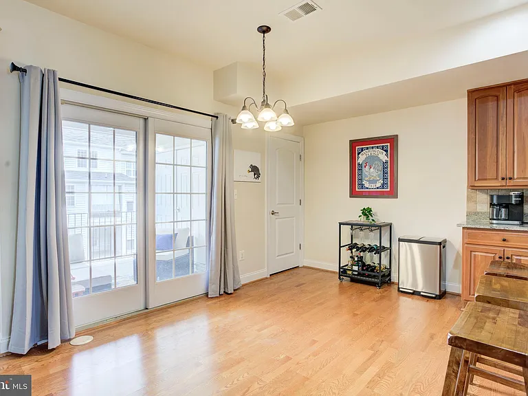 15160 Kentshire Dr — Photo 15