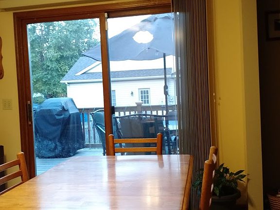 3rd image of 536 Cumberland Dr