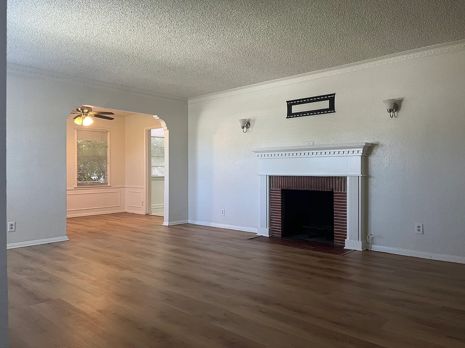 8000 Chase Ave — Photo 3