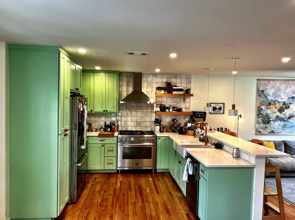 207 W 55th St, Austin, TX 78751