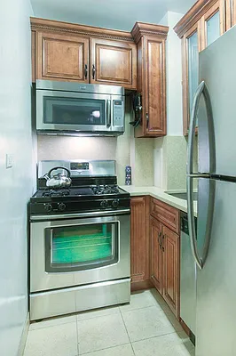 Sold by R New York | media 17