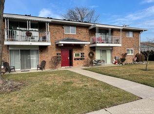 15110 Fairfield St #9, Livonia, MI