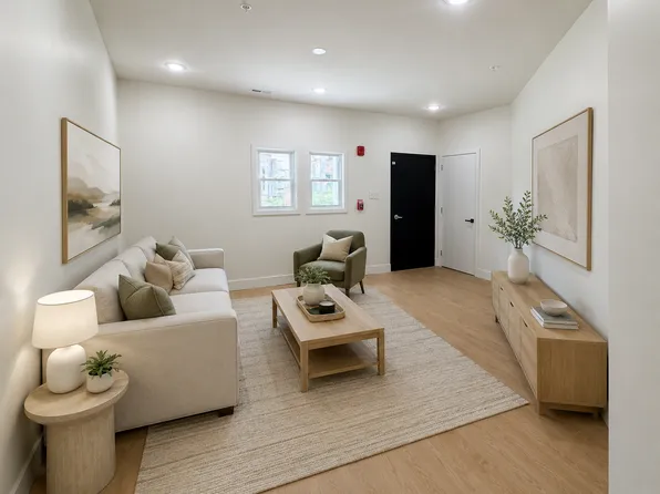4212 Lancaster Ave, Philadelphia, PA