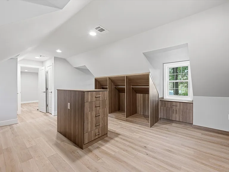 3517 Rodman St NW — Photo 23