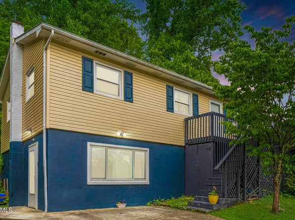 222 Loop Rd, Caryville, TN 37714