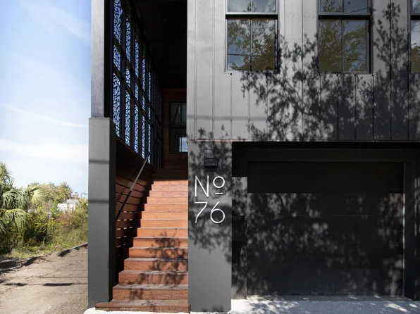 76 Cooper St, Charleston, SC 29403