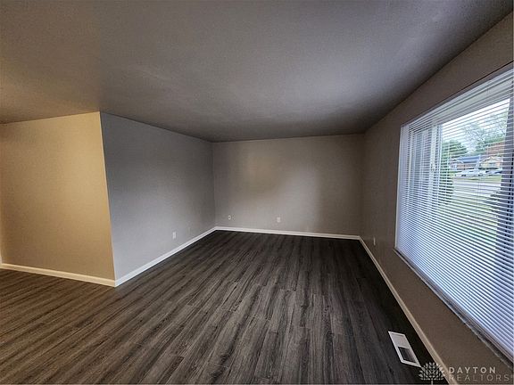 5th image of 5133 Kingsford Dr