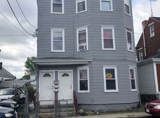 7 Auburn St, Lowell, MA 01852