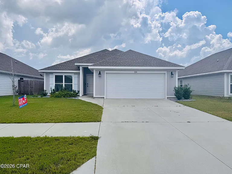 290 Bayou Bend Ln — Photo 1