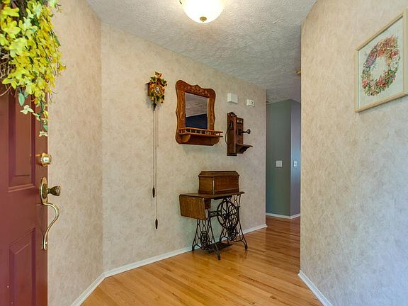3rd image of 7312 Hidden Lake Cir