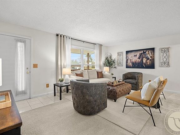 4th image of 1331 Terry Ave
