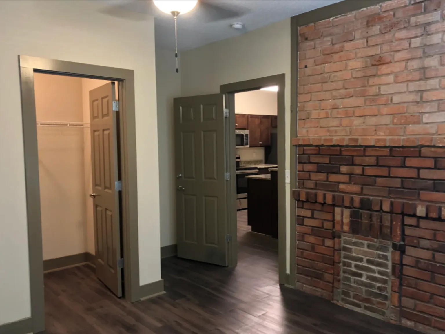Unique Downtown Clemson Apartment — Photo 1
