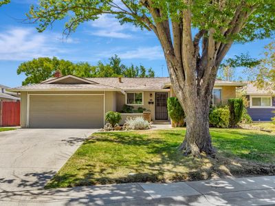 8808 Fallbrook Way, Sacramento, CA, 95826