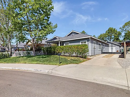 888 El Capitan Way Photo 1