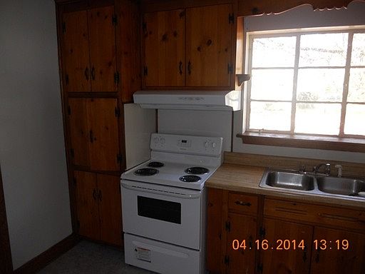 4th image of 8414 Hood Dr