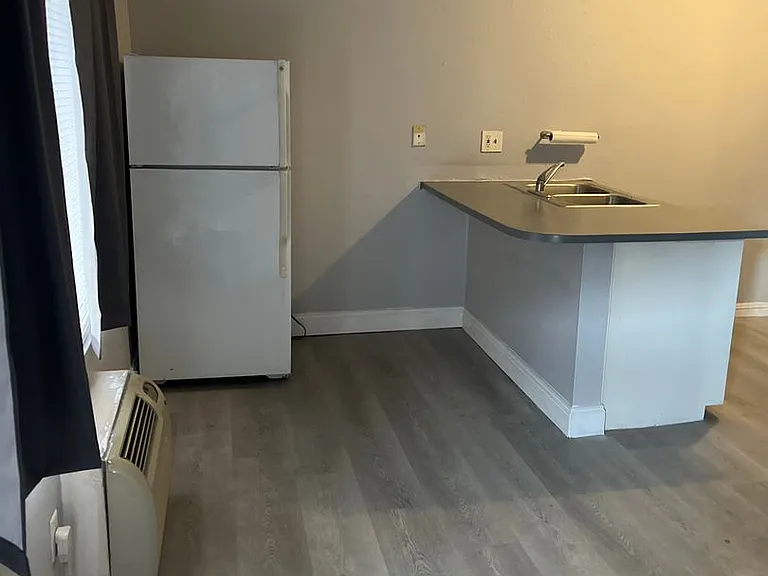 4816 Koval Ln — Photo 5