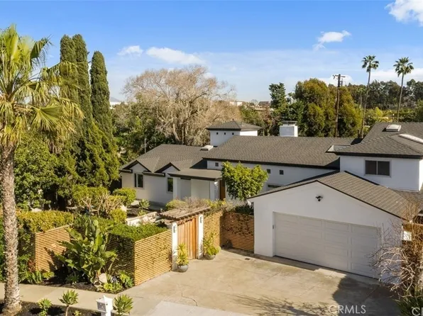 2207 Golden Cir, Newport Beach, CA 92660