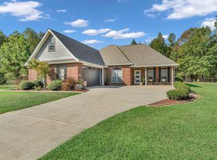 2 Pinnacle Point, Petal, MS 39465