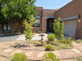 139 E Chili Line Rd, Santa Fe, NM 87508