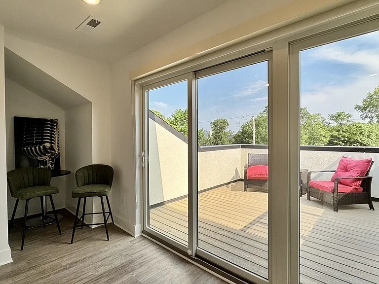 1217 E 29th St #1213 — Photo 16