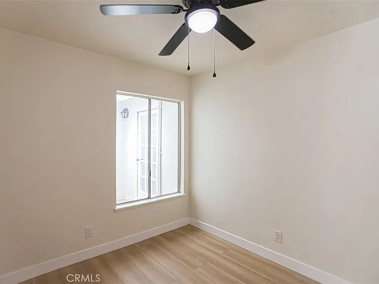 2452 E Brenda St — Photo 28