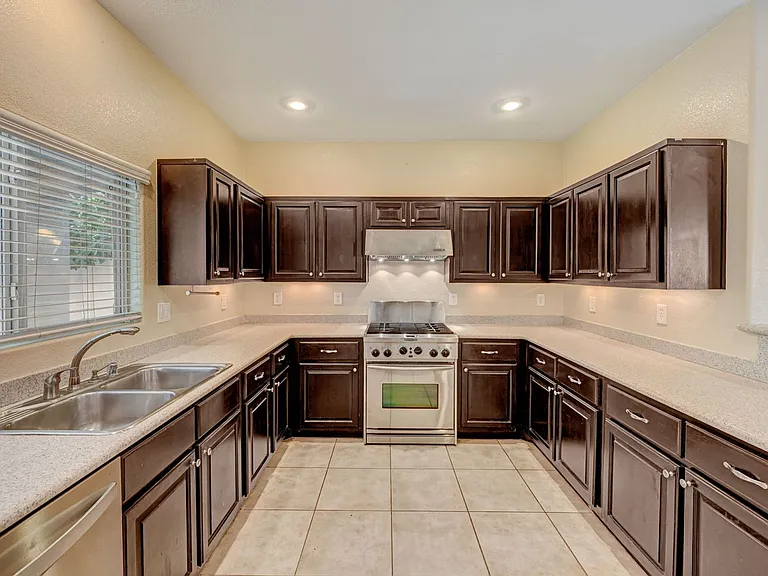 8365 Teton Crest Pl — Photo 14