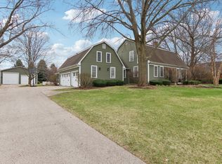 11N201 Capulet Cir, Elgin, IL 60124