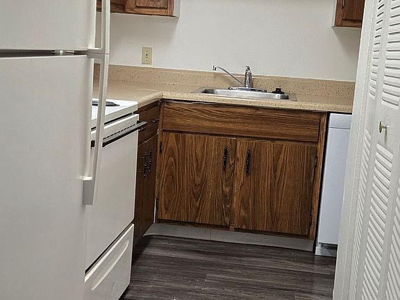 4th image of 600 Stonebridge Dr #615