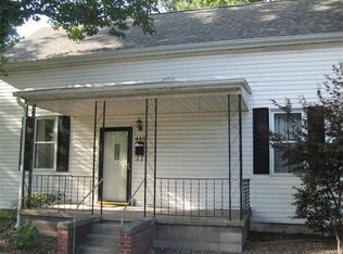449 S 4th St, Breese, IL 62230