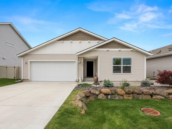 1726 E C St, Deer Park, WA 99006
