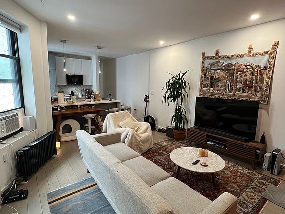5th image of 15 Wyckoff St APT 11