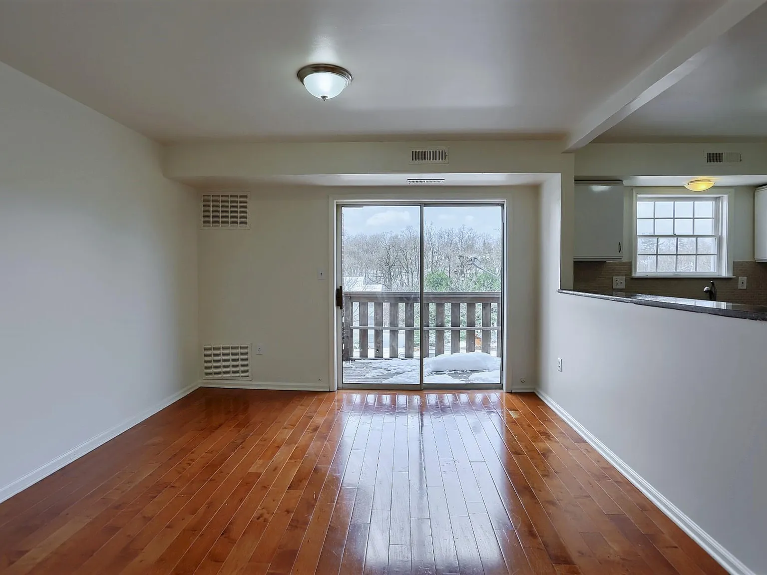 620 Manatawny St — Photo 3
