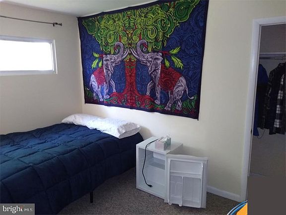 3rd image of 5 Terry Ln
