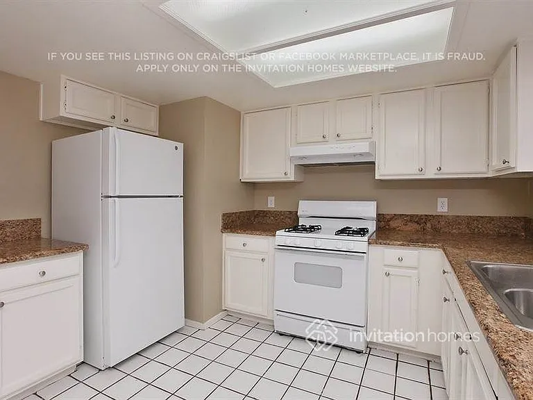 10533 Gramercy Pl — Photo 5