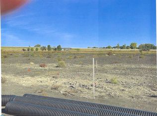 1510 Prairie Ln, Wahpeton, ND 58075