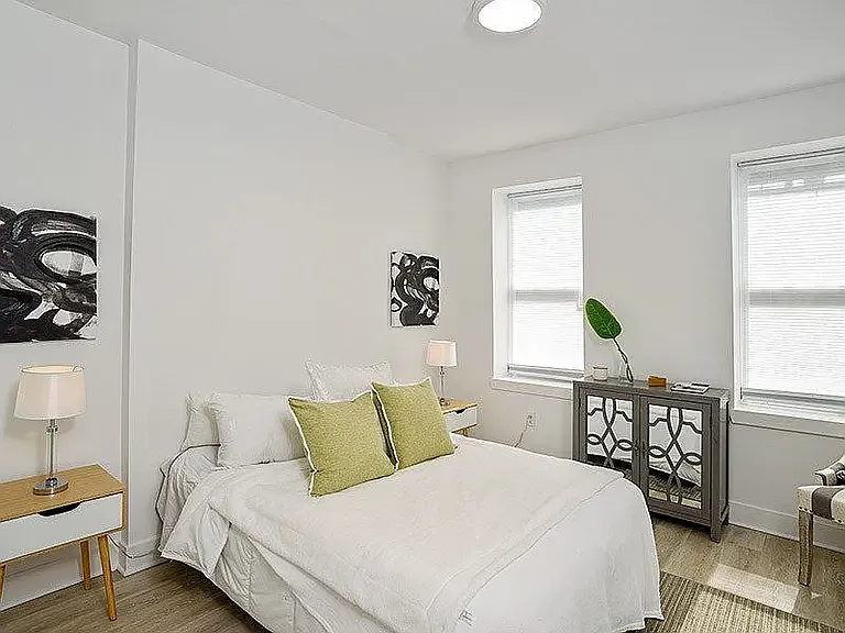 5100 Hudson Ave #104 — Photo 2