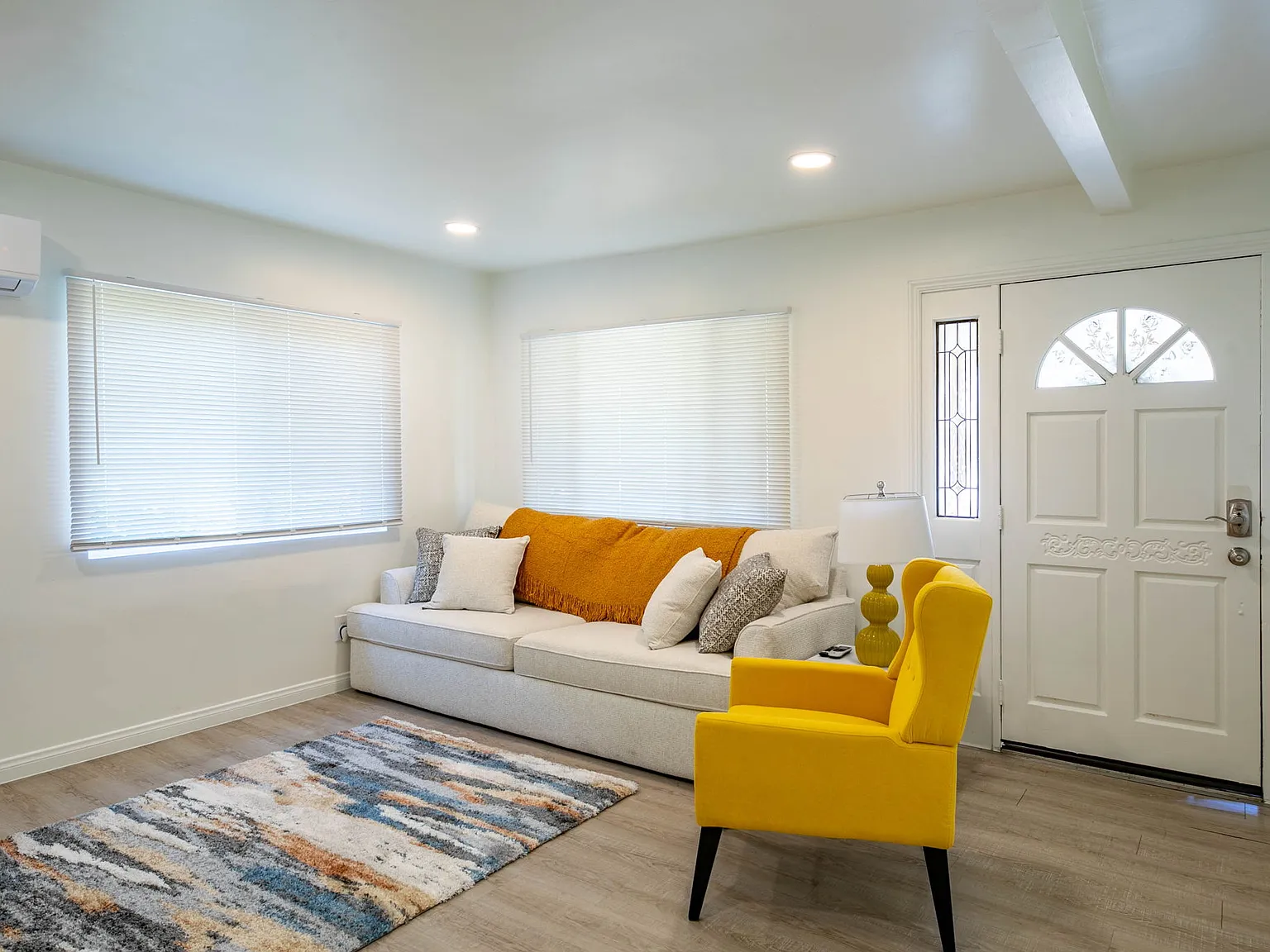 2 bed, $7,000 — Photo 2