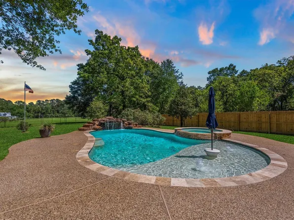 16024 Rabon Chapel Rd, Montgomery, TX 77316