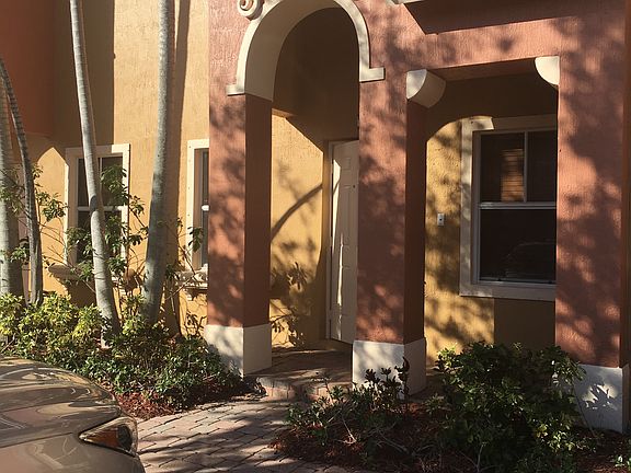 2nd image of 738 SW 107th Ave