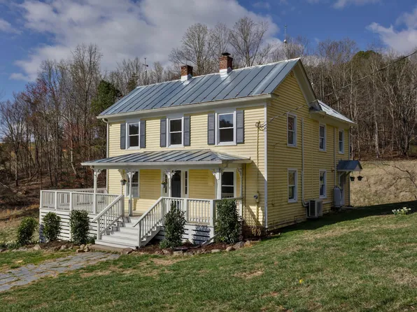 1616 Still House Dr, Lexington, VA 24450