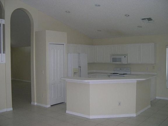 2nd image of 3760 Becontree Pl