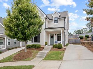 15 Greenridge Dr, Greenville, SC 29607