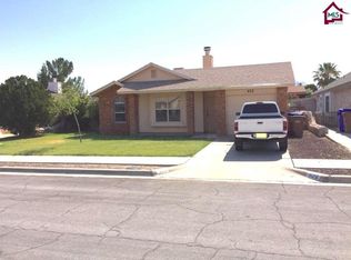 422 Augustus Rd, Las Cruces, NM 88001