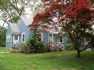 7 Pauline Pl, East Northport, NY 11731