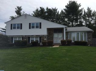 3927 Dove Cir, Huntingdon Valley, PA 19006