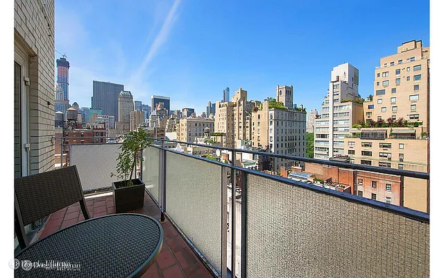 Rented by Douglas Elliman | media 14